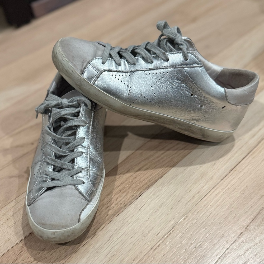 Golden Goose Silver Low Top Sneakers Sz 38 (7.5/8 US)
